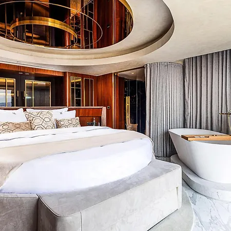 Hotel The Maestro 4*