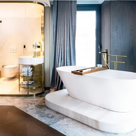 The Maestro Hotel 4*