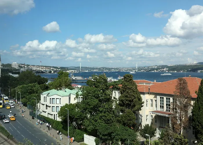 Ξενοδοχείο The Maestro 4*