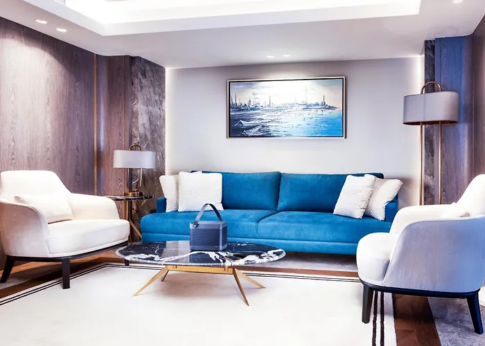 Hotel The Maestro 4*