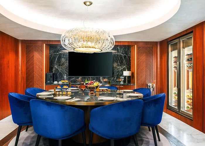 The Maestro Hotel 4*